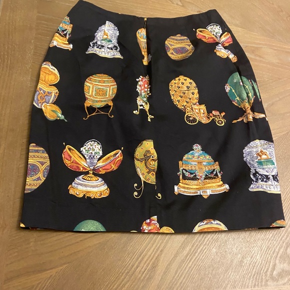 Beautiful jewel skirt size 6 New $50 - Picture 3 of 6